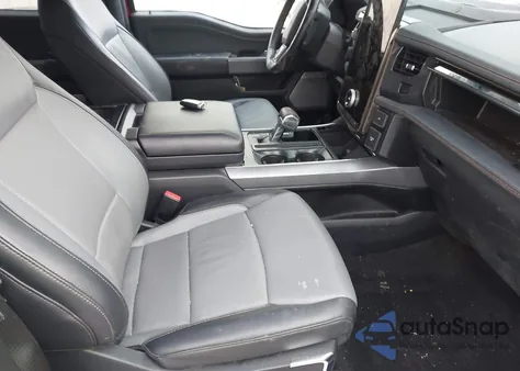 2022 Ford F-150 Lightning Lariat z USA, uszkodzony, nr VIN 1FT6W1EV6NWG09715